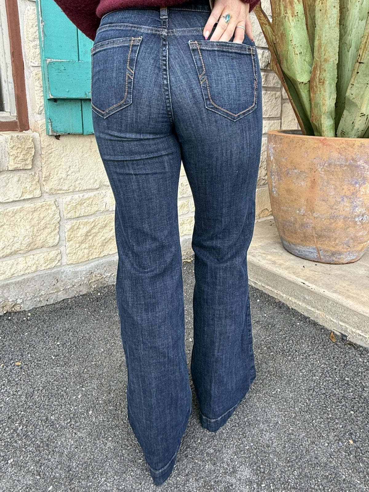 Women's Ariat Dark Wash Wide Leg Jean