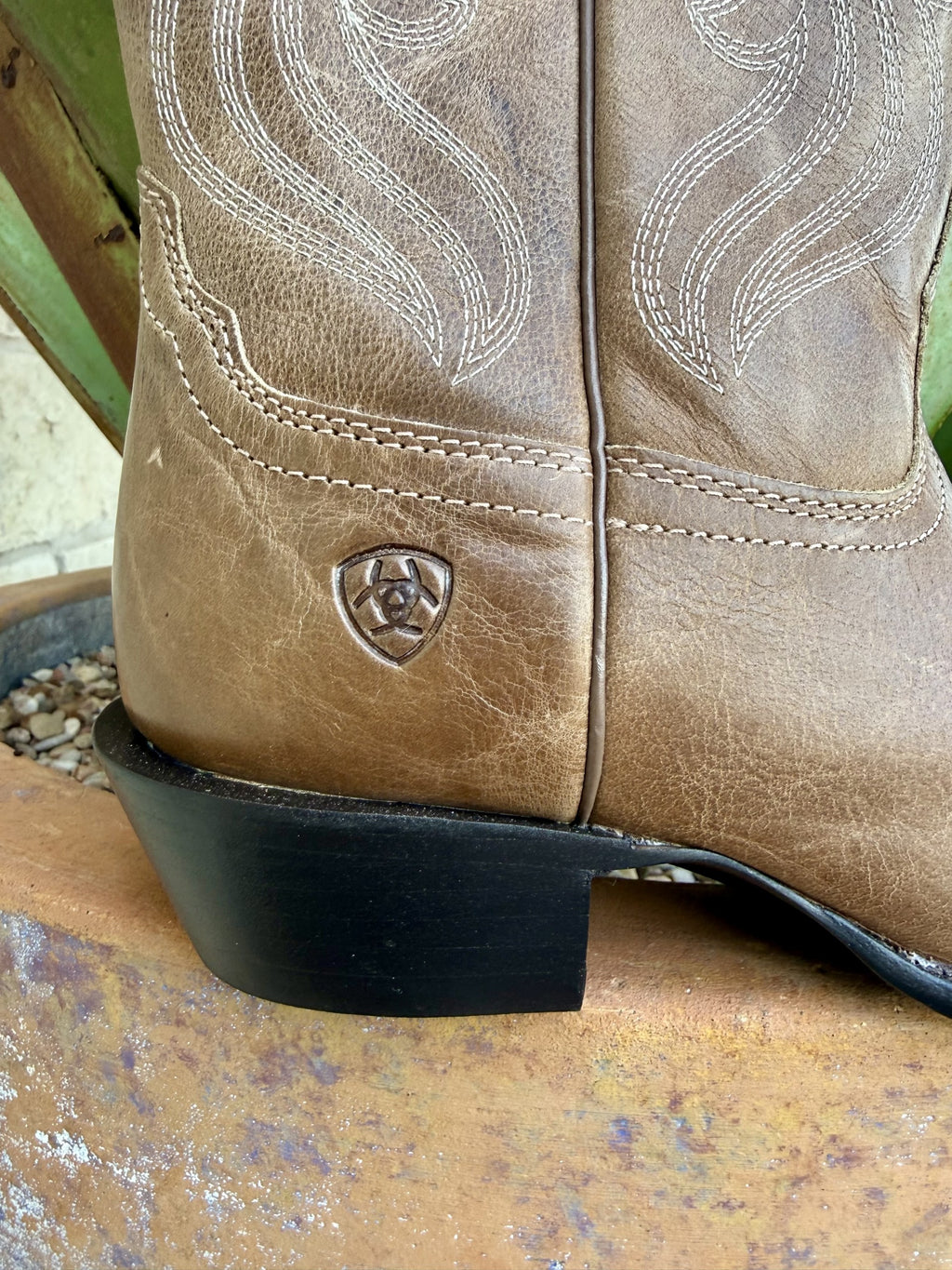 Women's Ariat Calera Waxed Taupe Western Boots