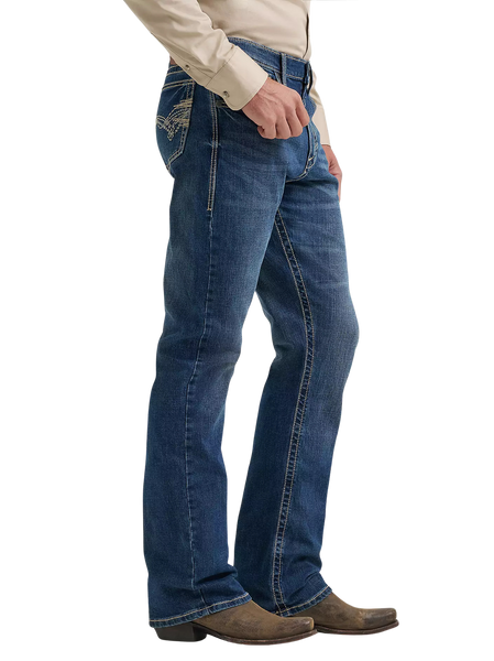 Men's Wrangler Retro Slim Fit Low Rise Blue Jean — 42MWXMD