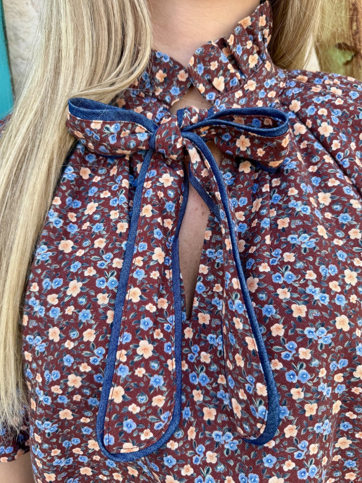 Women's Floral Print Tie Neck Top