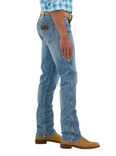 Men's Wrangler Retro Slim Straight Jean — 88MWZJK