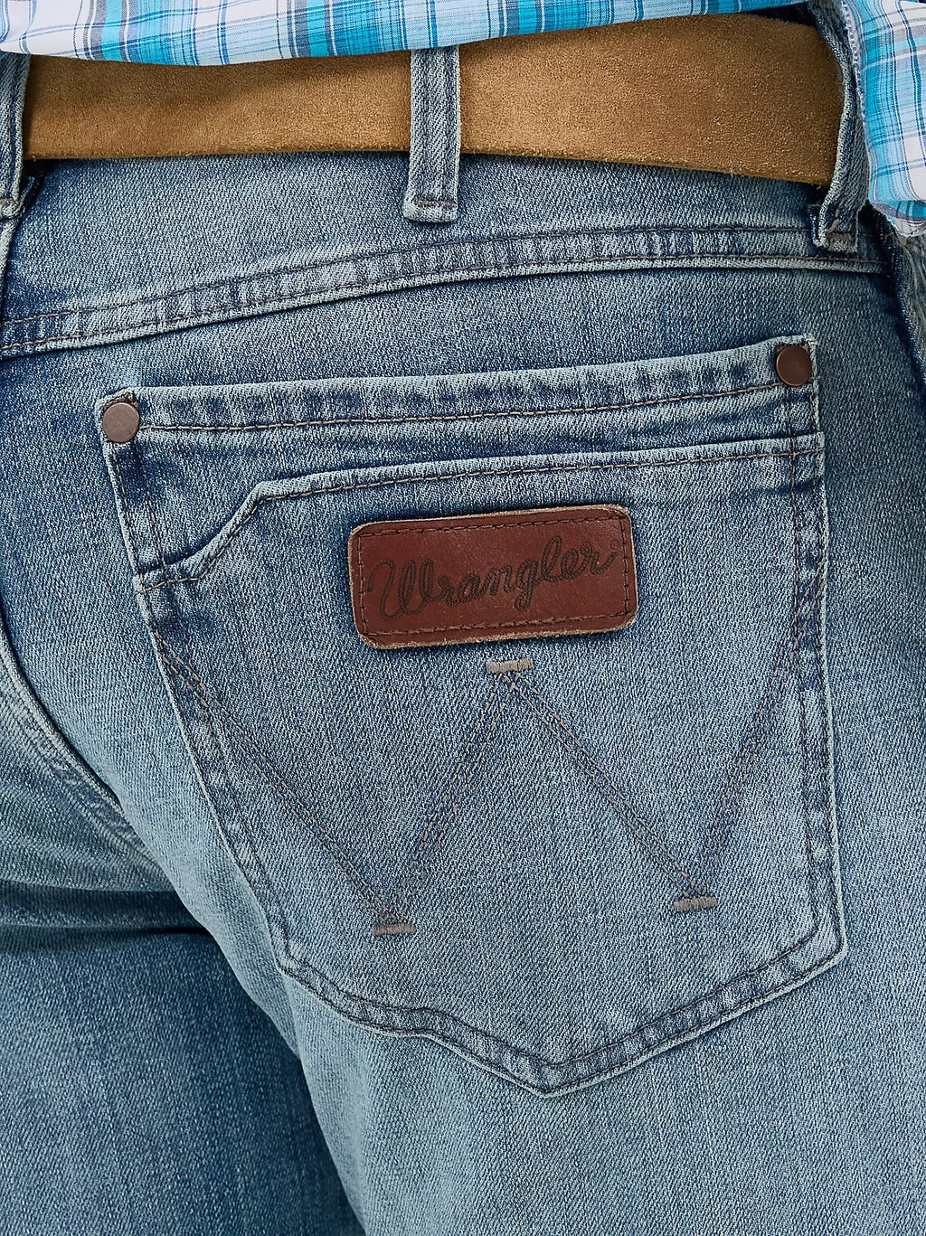 Men's Wrangler Retro Slim Straight Jean — 88MWZJK