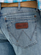 Men's Wrangler Retro Slim Straight Jean — 88MWZJK
