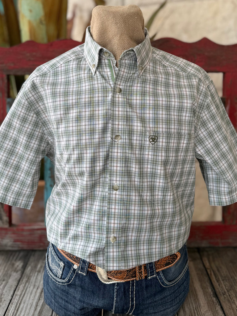 Ariat Pro Series Men's Short Sleeve Small Plaid Shirt