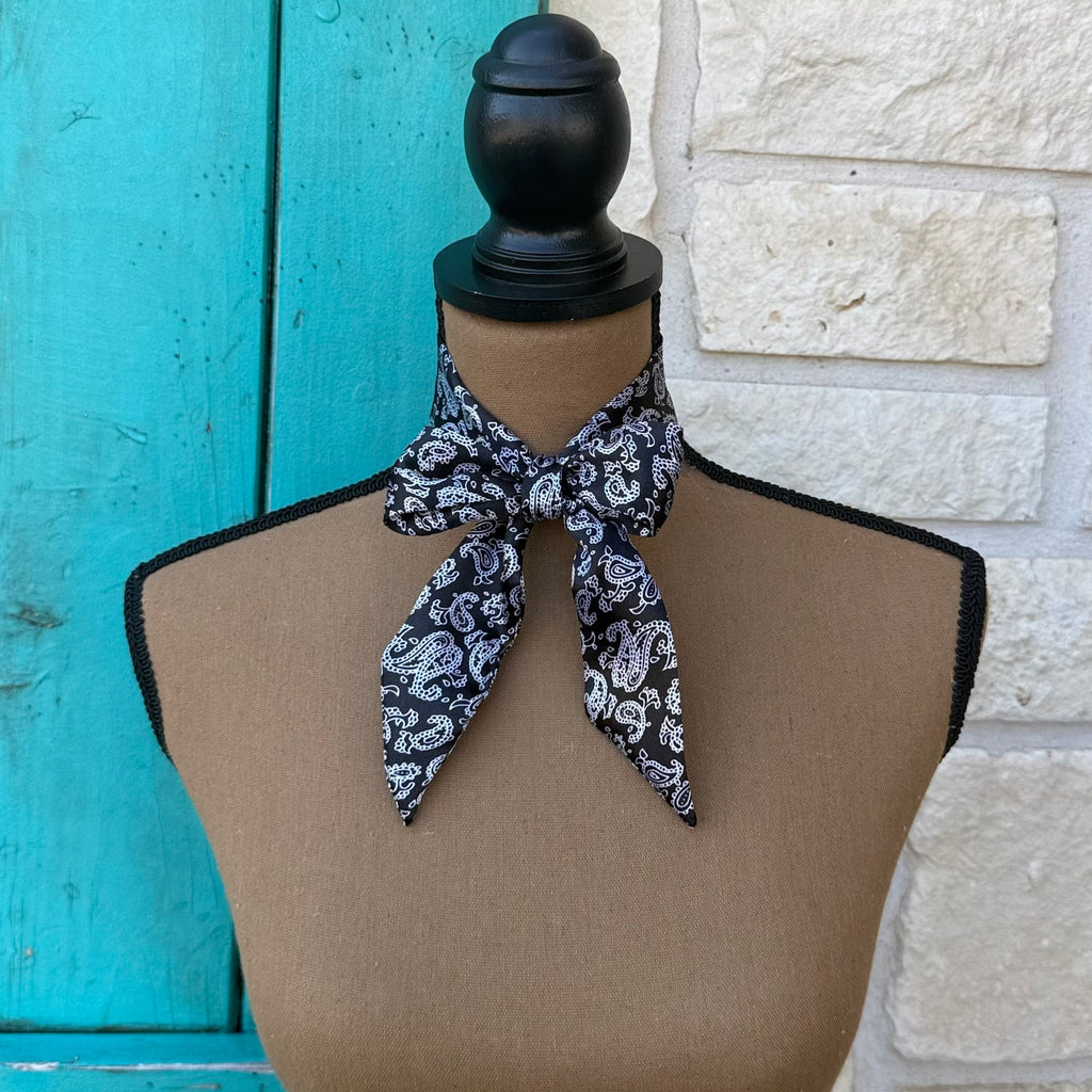 Black & White Paisley Twilly Wildrag