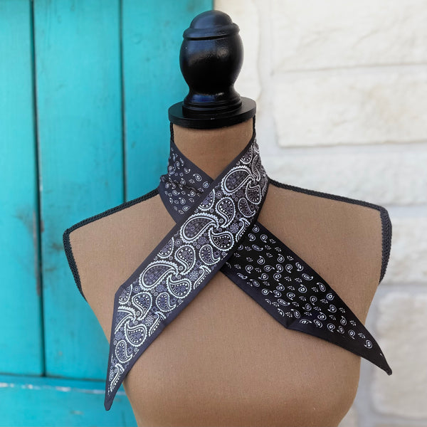 Black & White Paisley & Dots Twilly Wild Rag
