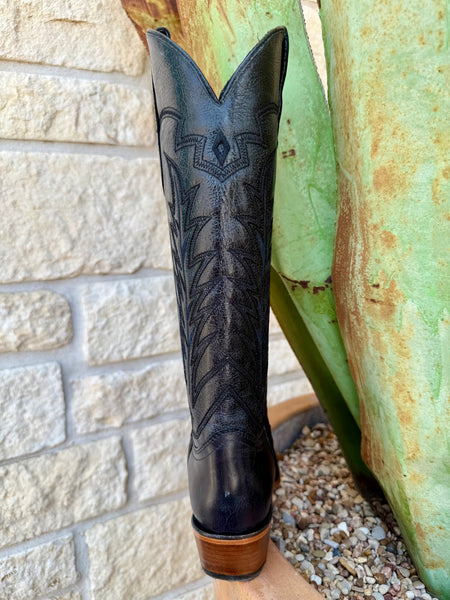 Tonal Embroidered Snip Toe Western Boot