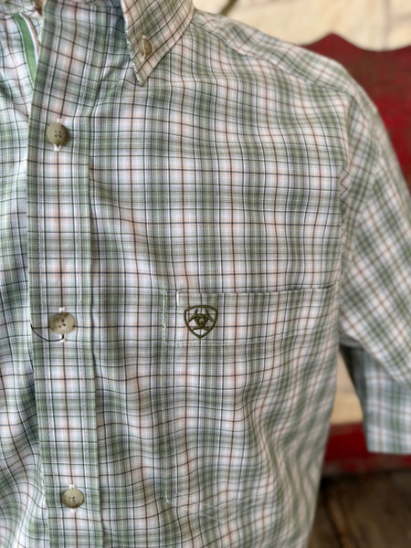 Ariat Pro Series Men's Short Sleeve Small Plaid Shirt