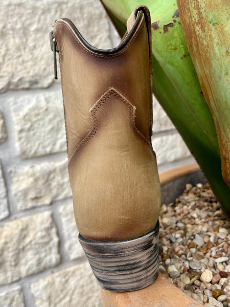 Corral Women's Boot - Q7037