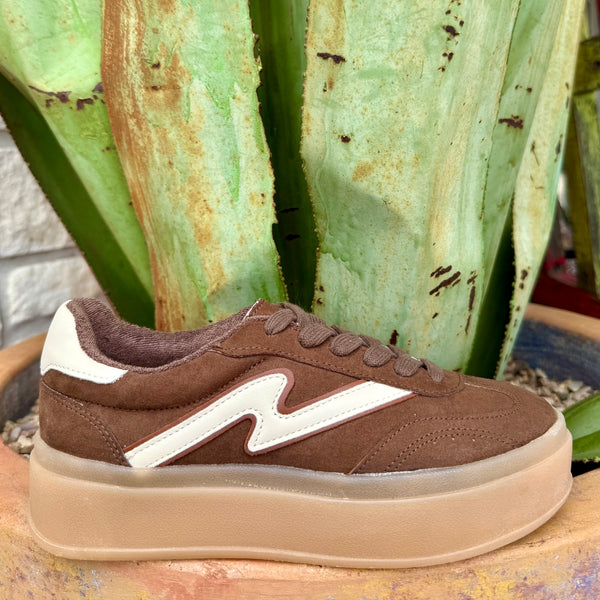 Ladies Tennis Shoe - MIGHTTY B