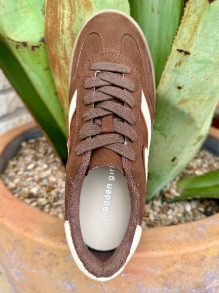 Ladies Tennis Shoe - MIGHTTY B