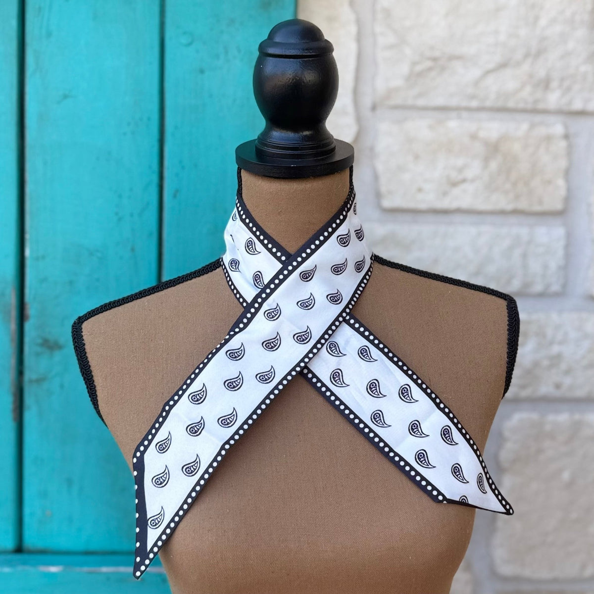 White & Black Paisley Twilly Wild Rag