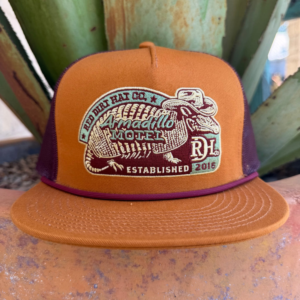 Men's Red Dirt Armadillo Motel Cap