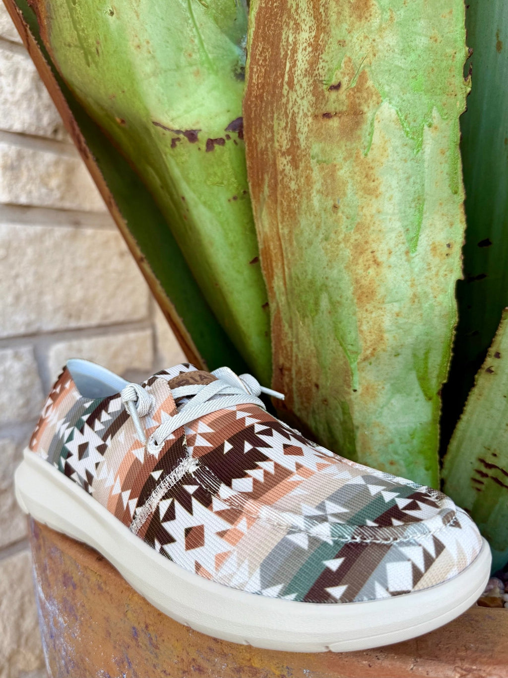 Women's Ariat Hilo Natural Brown Sage Aztec-Inspired Slip-On
