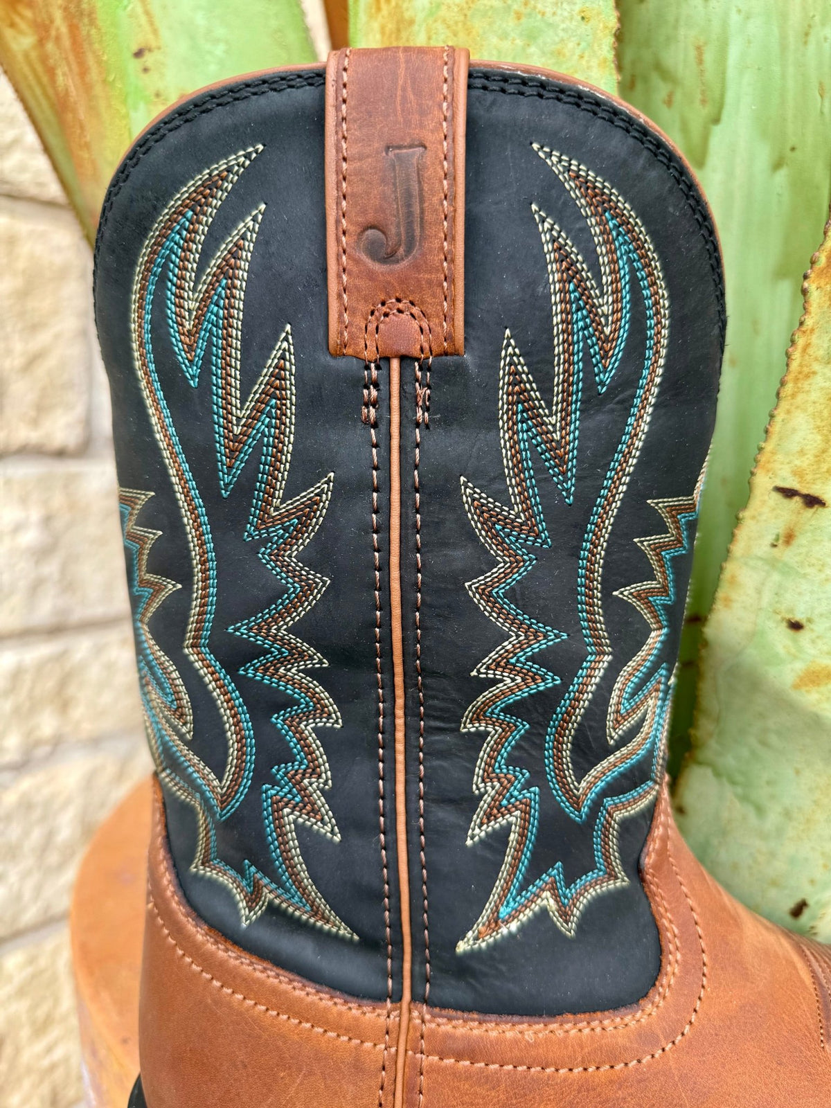 Men's Oil Tan Neo Square Toe Western Boot