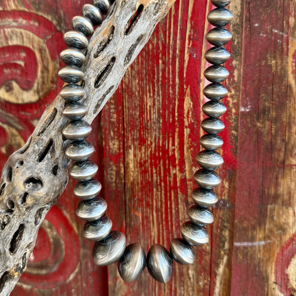 Navajo Pearl Necklace  - NVLGGRD