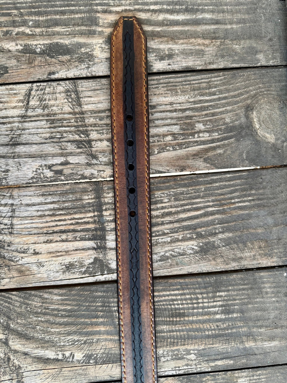 Men's Scallop Tooled Leather Belt