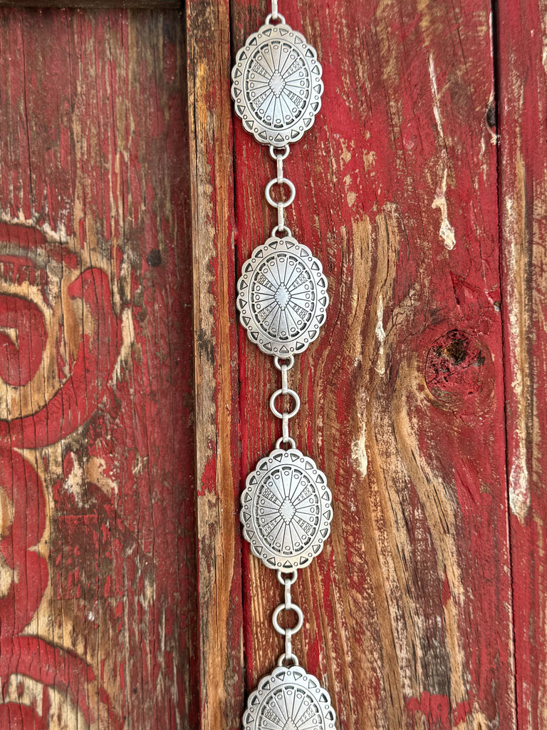 Ladies Silver Oval Concho Chain Belt