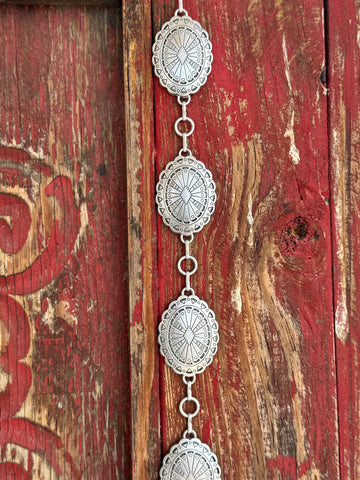 Ladies Silver Oval Concho Chain Belt