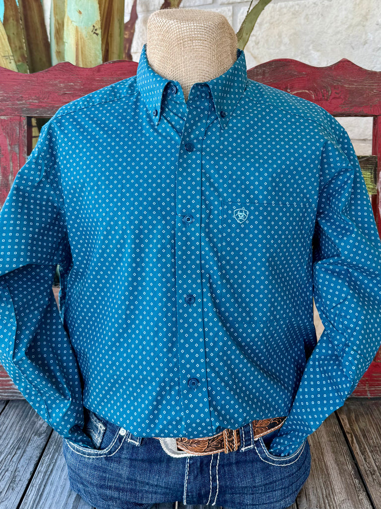 Men’s Ariat Western Shirt in teal and white print, made from breathable cotton poplin, with Greater Arm Mobility construction for full comfort and movement – 10065768. Available at Blair's Western Wear, Marble Falls, TX.