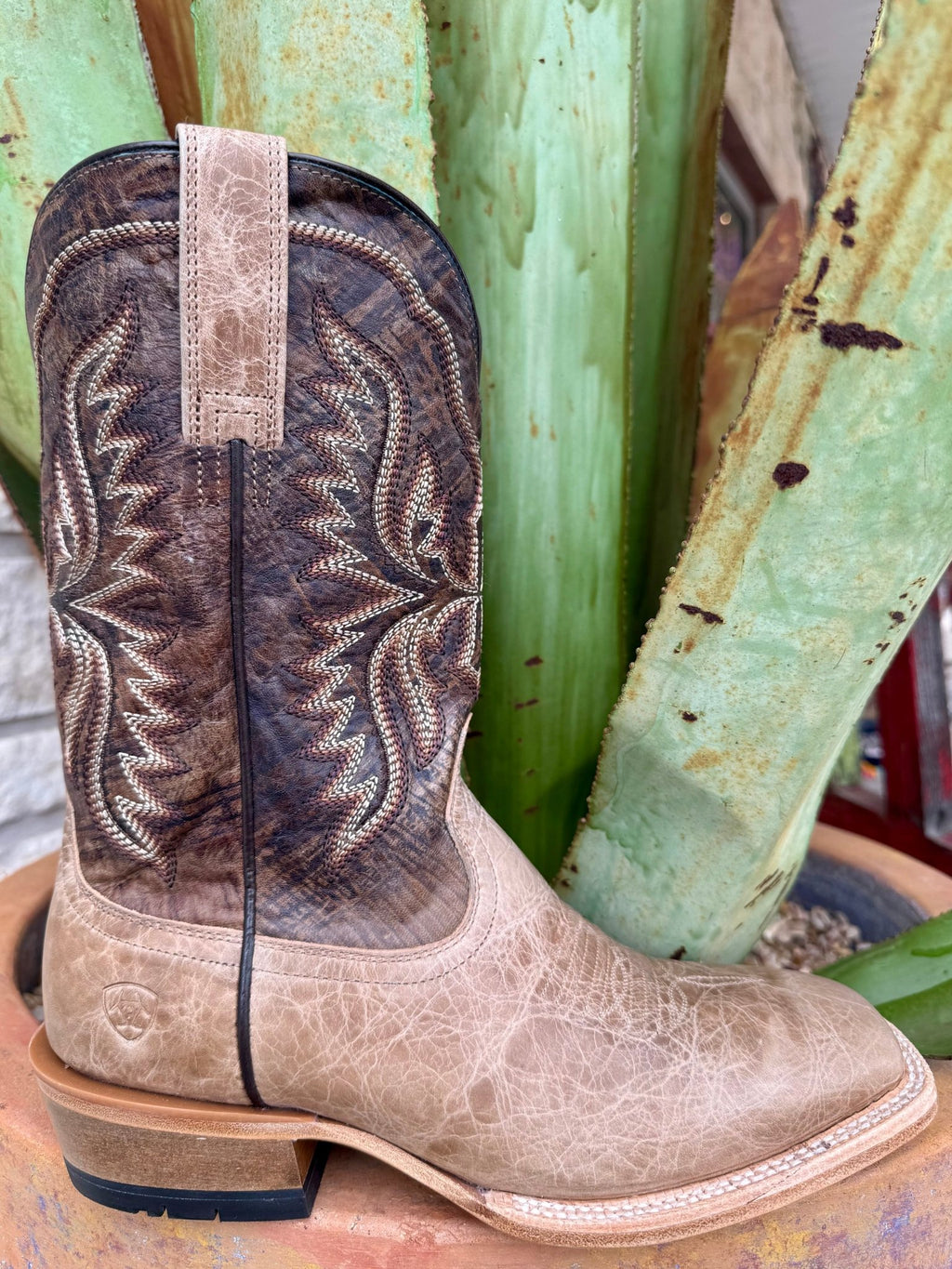 Men’s Ariat Western Square Toe Roper Boot in Tan/Brown, built with premium full-grain leather that softens over time while maintaining structure, with TekStep outsole providing water resistance - 10074235. Available at Blair's Western Wear, Marble Falls, TX.
