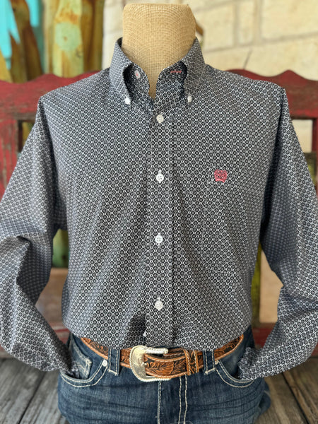 Men’s Cinch long sleeve button-down shirt in grey/black geometric print, made from breathable 100% cotton, featuring button-down collar and embroidered chest logo – MTW1105914. Available at Blair’s Western Wear, Marble Falls, TX.