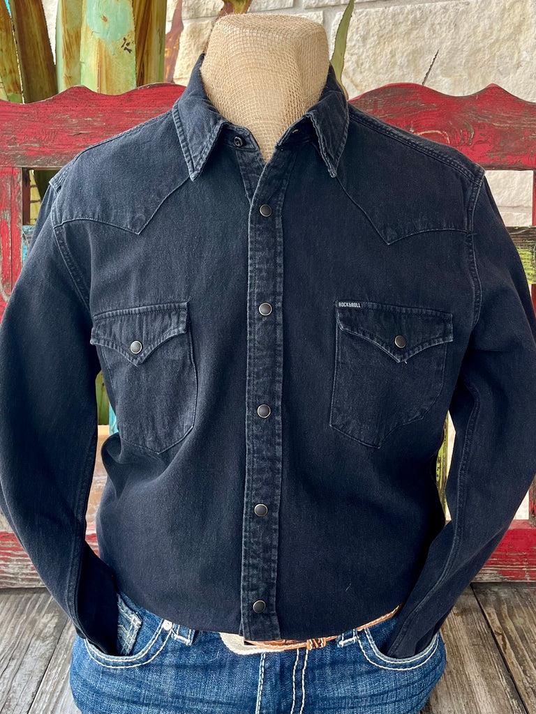 Men’s Panhandle Western Snap Shirt in Black, garment-washed for all-day softness, with secure dual chest pockets and classic pearl snaps - BMN2S03703. Available at Blair's Western Wear, Marble Falls, TX.
