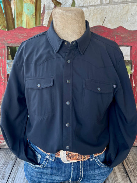 Men’s Panhandle Slim Western Shirt in black, featuring breathable, moisture-wicking performance fabric with mesh lining for enhanced comfort – BMN2S02400B. Available at Blair's Western Wear, Marble Falls, TX.