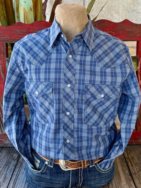 Men’s Wrangler western shirt snap plaid shirt in navy and white, breathable cotton fabric for all-day comfort, with pearl snap closures and classic western yoke detailing – 112367937. Available at Blair's Western Wear, Marble Falls, TX.