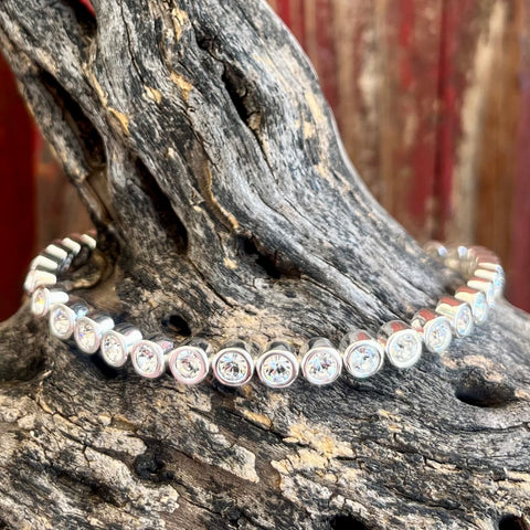 Women's Montana Silversmiths Bracelet Circle Repetitive Diamond in silver, crafted with high-quality silver, designed with repetitive diamond enclosures - BC6215. Available at Blair's Western Wear, Marble Falls, TX.