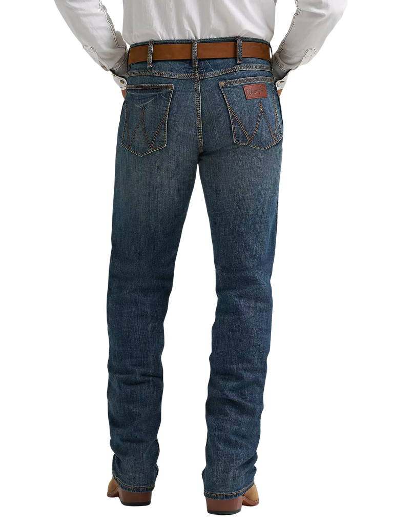 Men's Wrangler Retro Slim Fit Blue Jean — WLT88BZ