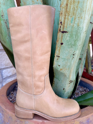Women’s Steve Madden tall leather boot in tan, crafted from premium leather that molds for comfort, with a square toe and stable stacked heel – TALL TOP SNUB CAMPUS – RIGGS. Available at Blair’s Western Wear, Marble Falls, TX.
