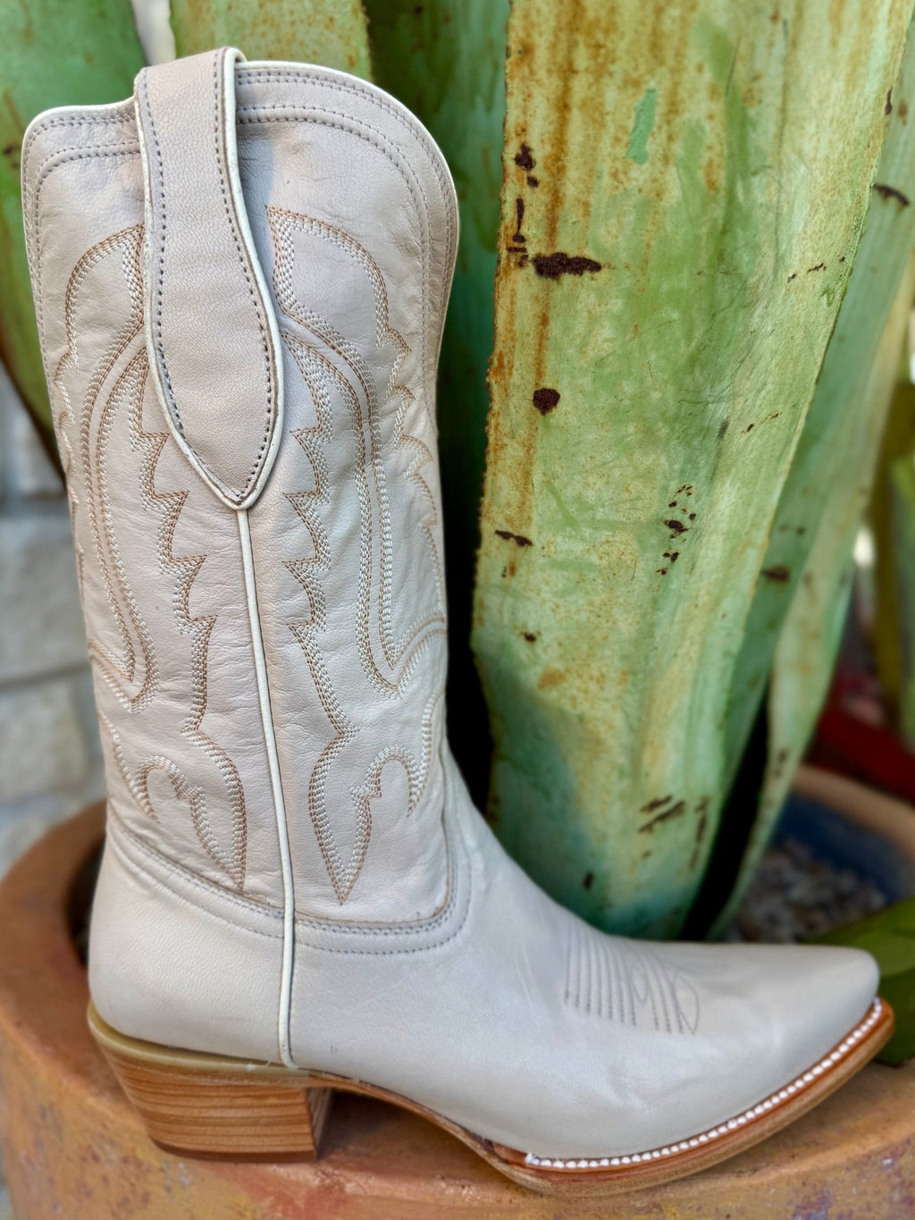 Women's Tony Lama Western snip toe leather boot in light tan, genuine smooth leather upper that pairs easily with denim, featuring intricate tonal Western stitching and a cushioned insole for all-day comfort - DR3831. Available at Blair's Western Wear, Marble Falls, TX.
