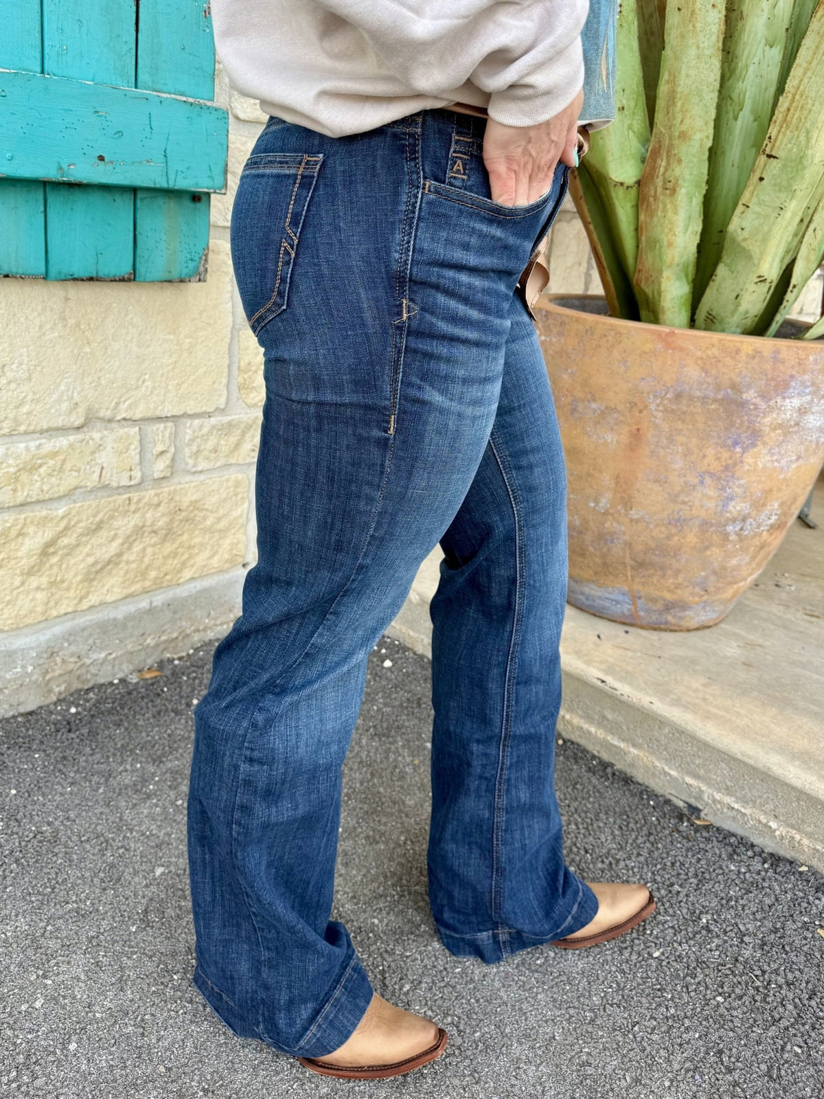Women's Ariat Dark Wash Wide Leg Jean