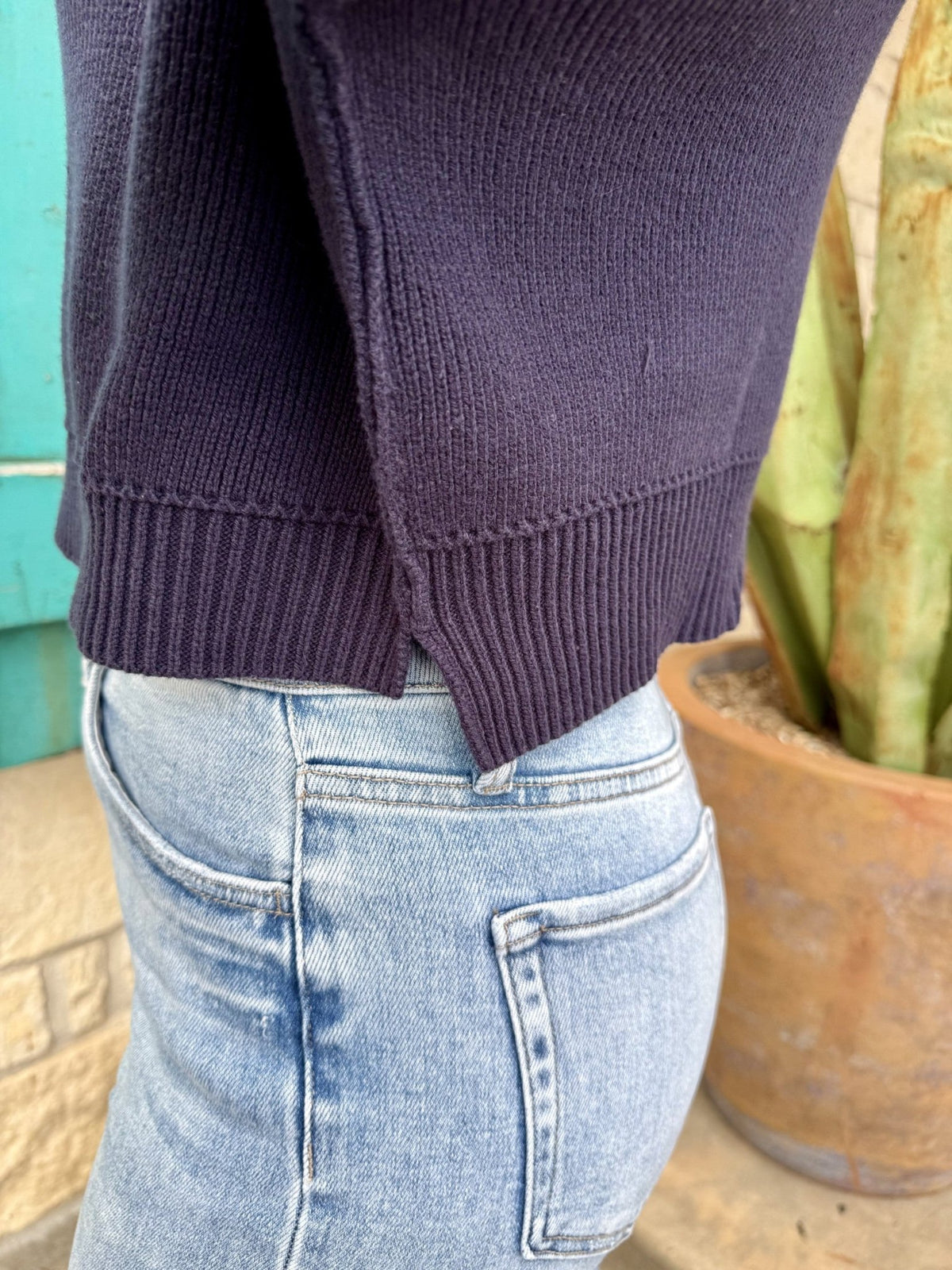 Women's Navy Cropped Ribbed Knit Sweater