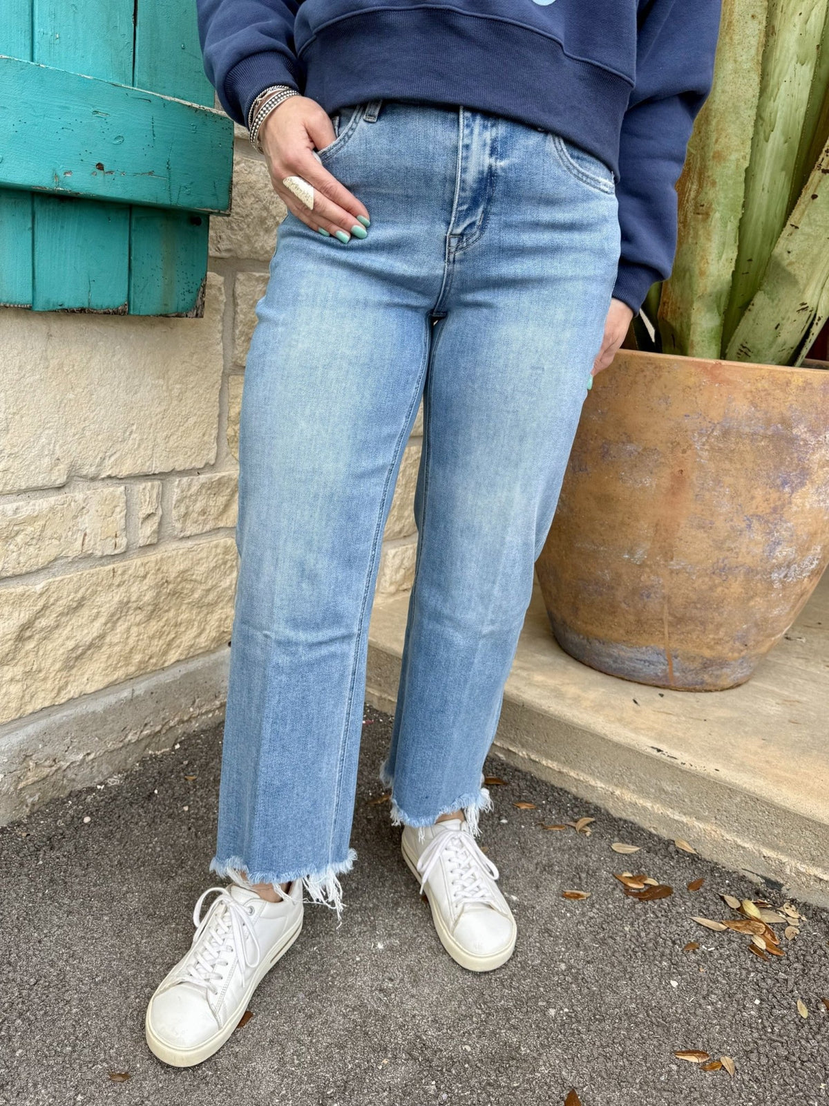 Women's Light Wash Cropped Wide Leg Jean