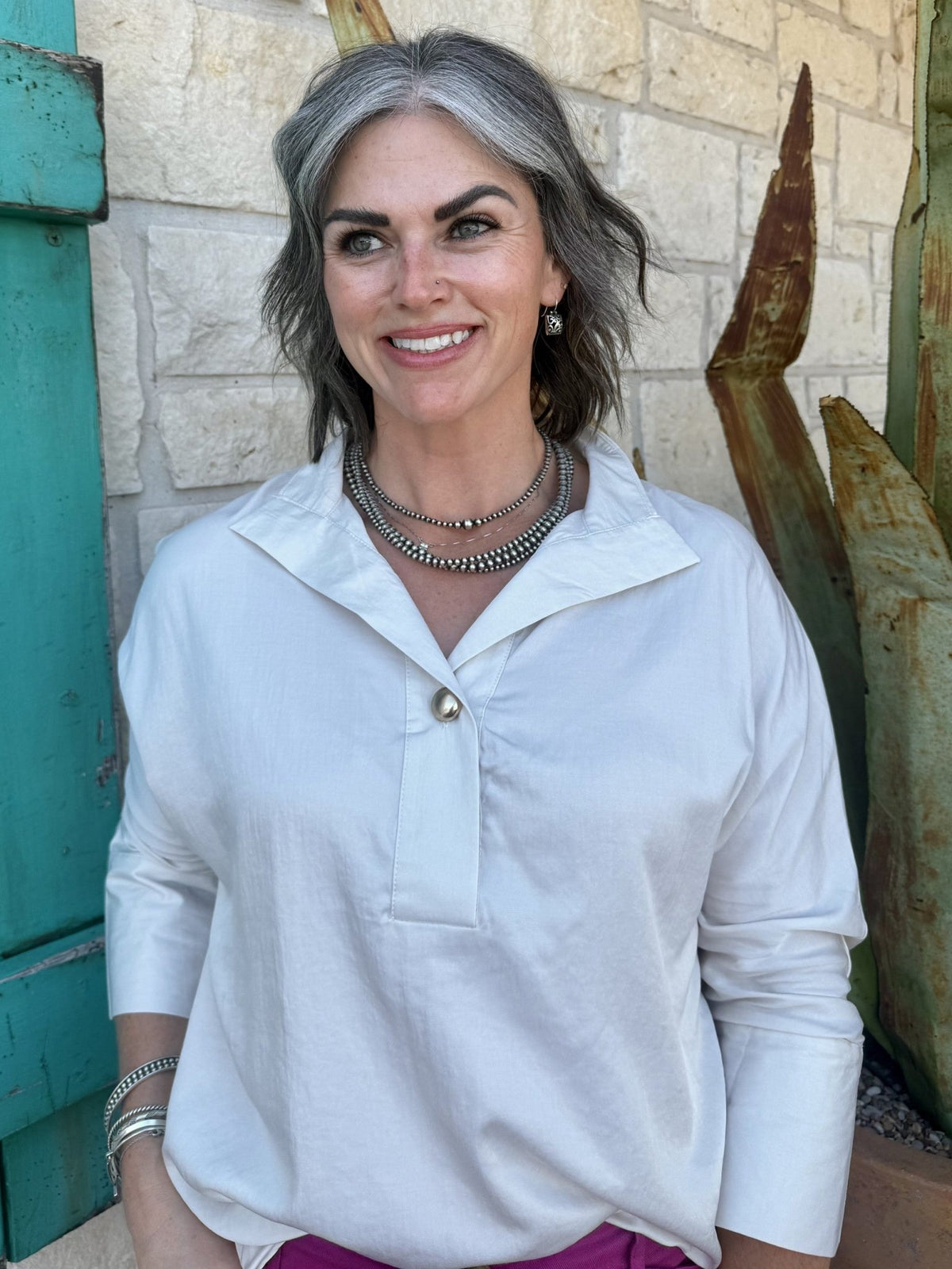 Women's Ivory 3/4 Sleeve Concho Cuff Pullover Tunic