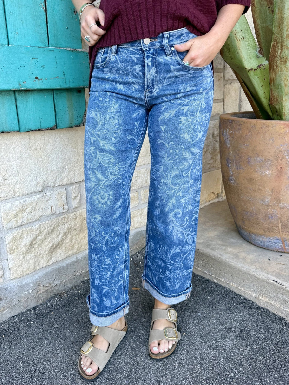 Women's Light Wash Floral Scroll Print Straight Ankle Jeans