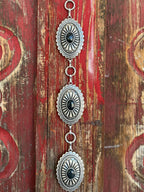 Ladies Black Stone Scalloped Concho Chain Belt
