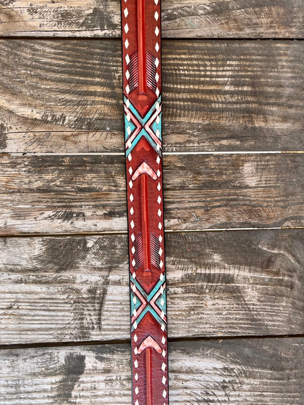 Ladies Hand-Tooled Arrow Painted Leather Belt