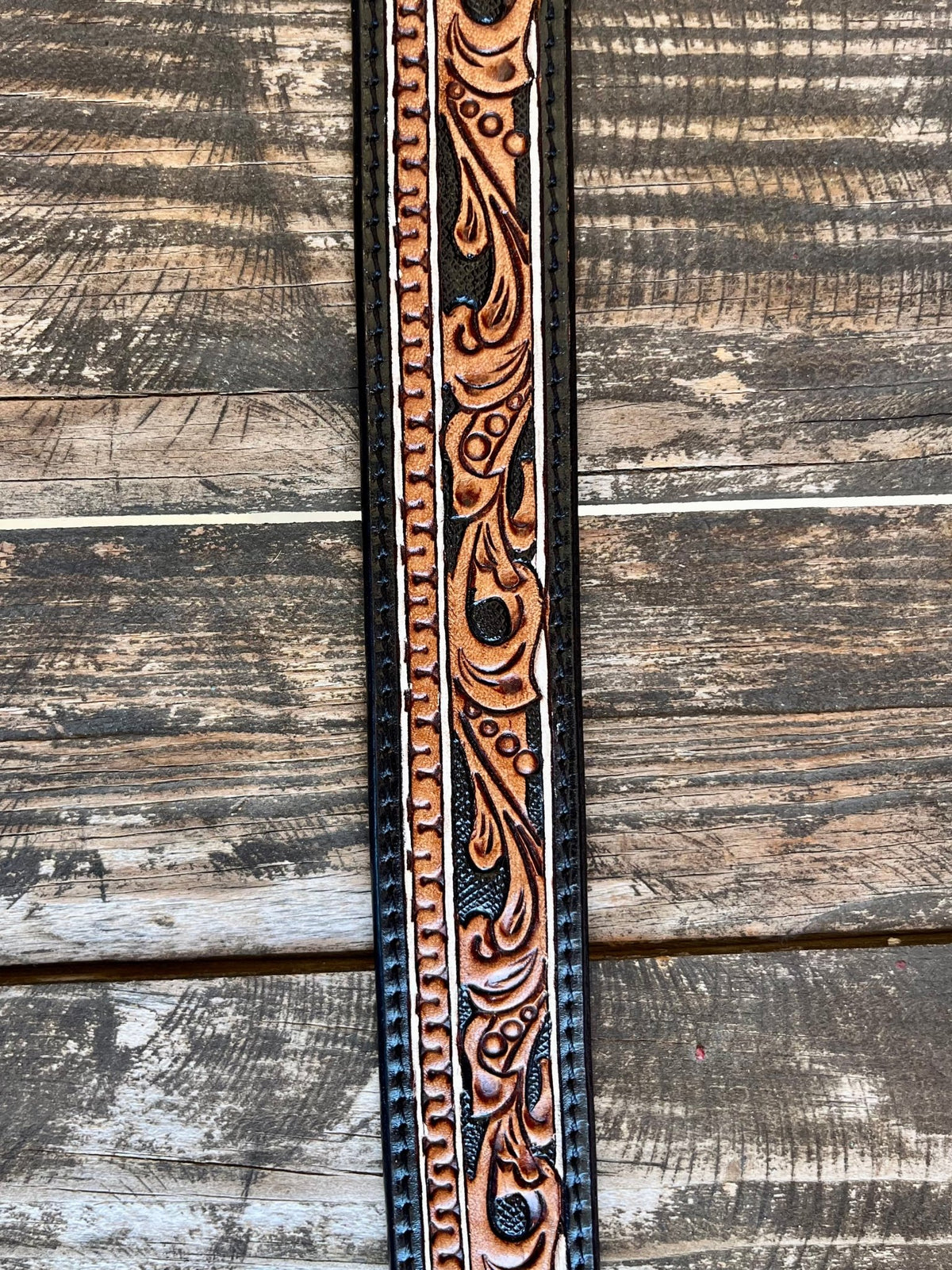 Ladies Two-Tone Black & Tan Floral Tooled Leather Belt