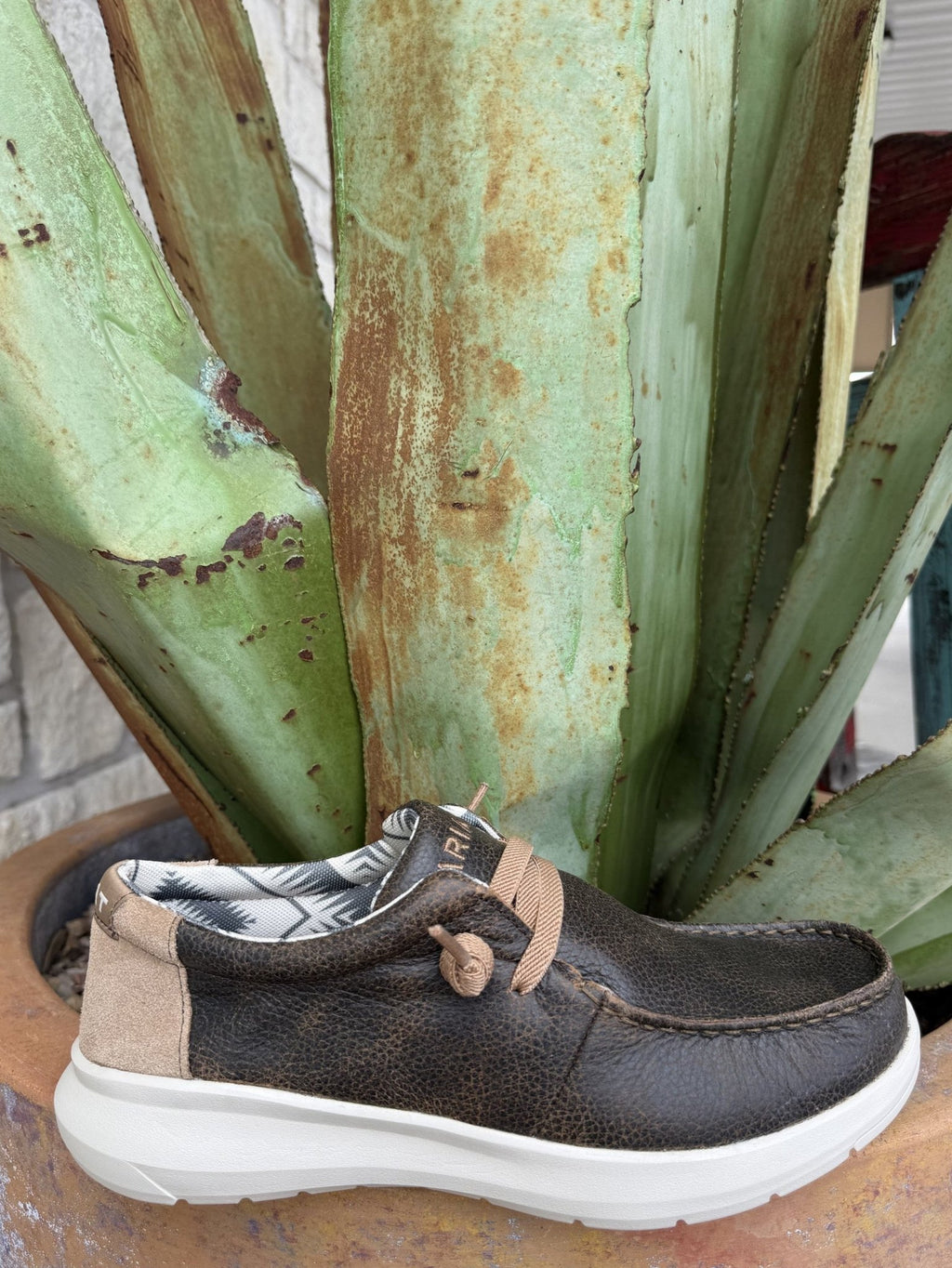 Men's Ariat Hilo Brody Brown Slip-On Shoe