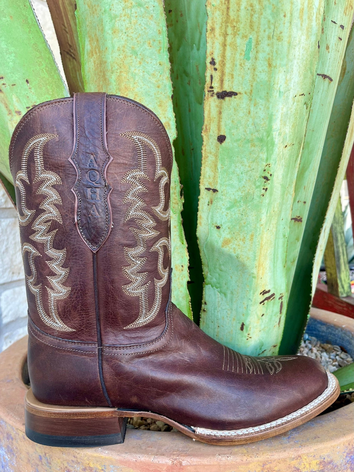 Men's Justin Boots Wayne Roper Leather Boot in chocolate brown, high-quality cowhide with stylish round toe and embroidered details - AQ7071. Available at Blair's Western Wear, Marble Falls, TX.