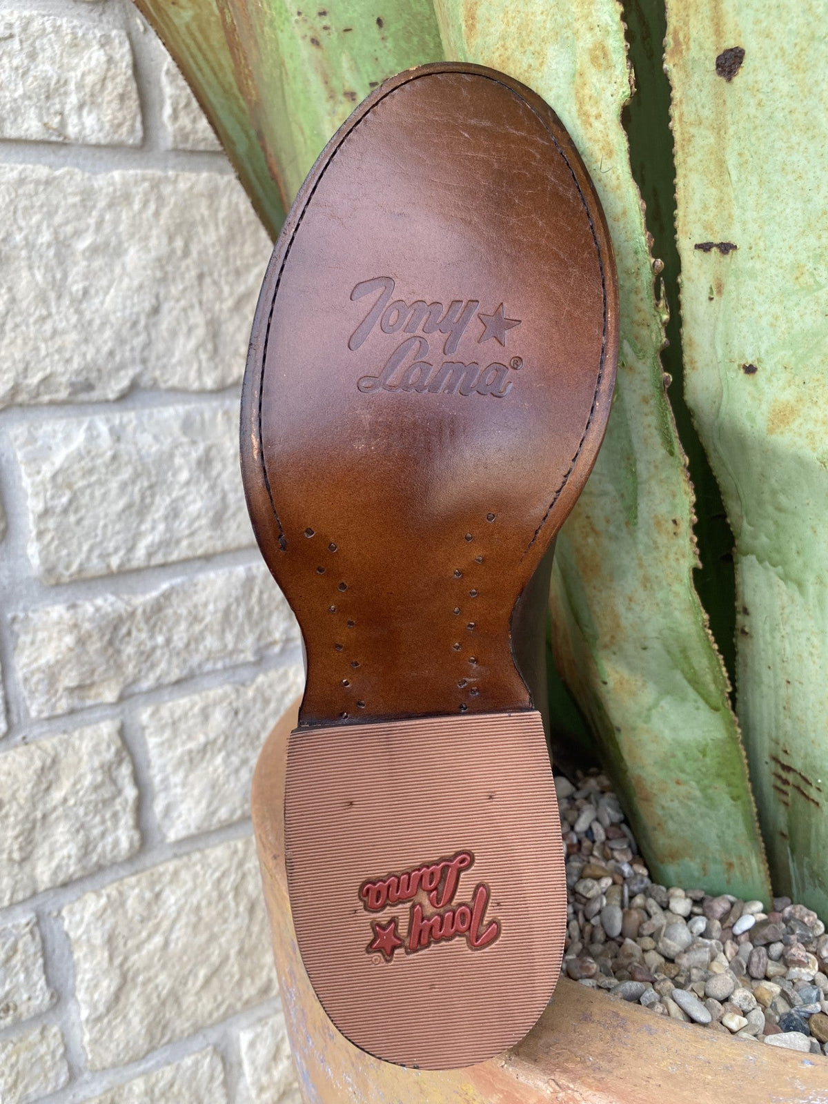 Men's Chocolate Round Toe Roper Dress Boot