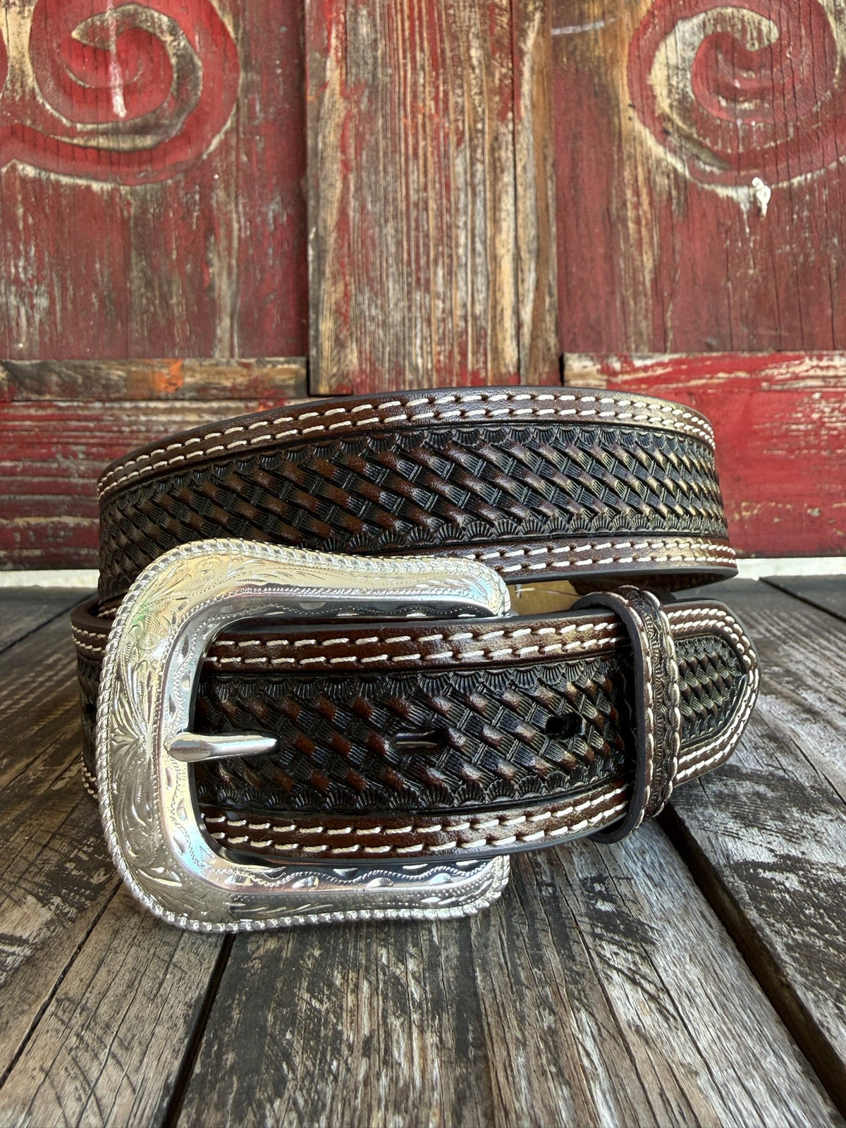 Men's Dark Chocolate Basketweave Tooled Leather Belt
1005CC