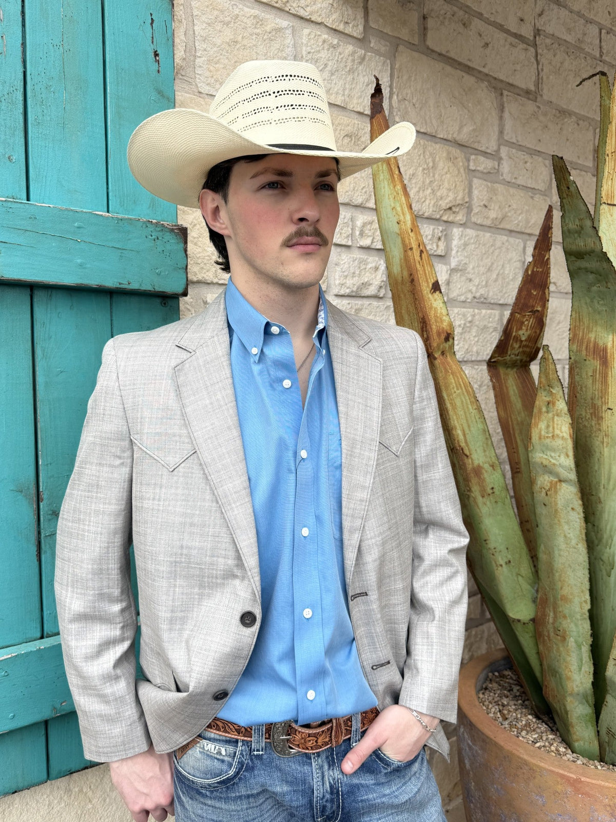 Heathered light gray men's western sport coat with western yokes and front pocket flaps — Blair's Western Wear Marble Falls TX