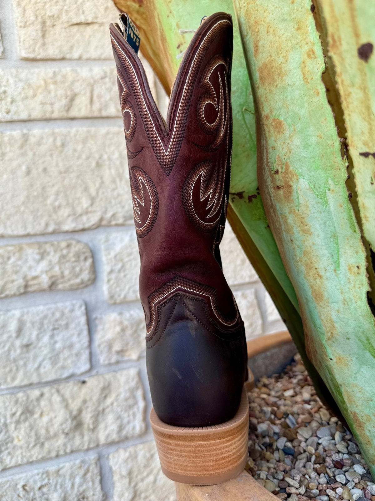 Men's Oil Tan Leather Cutter Toe Western Boot