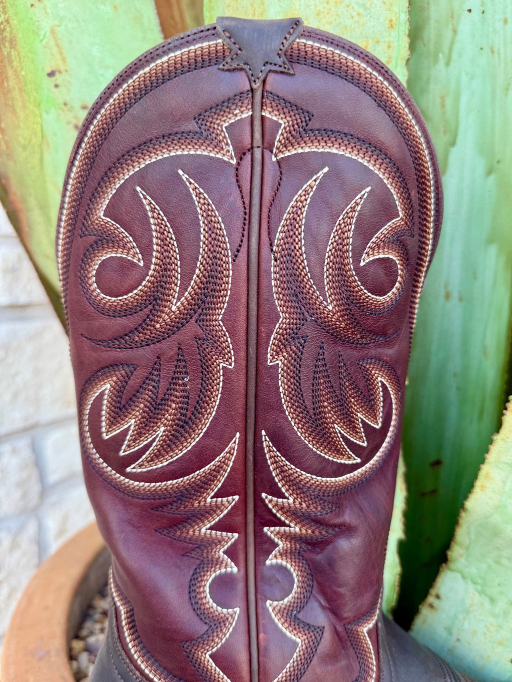 Men's Oil Tan Leather Cutter Toe Western Boot