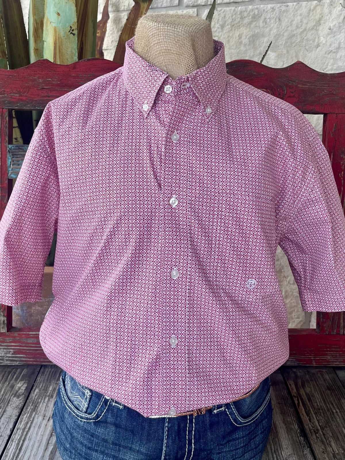 Men's Roper short sleeve button-down printed shirt in red/white, lightweight cotton blend for breathable comfort, with a bold geometric pattern and embroidered chest logo – 3023264040. Available at Blair's Western Wear, Marble Falls, TX.
