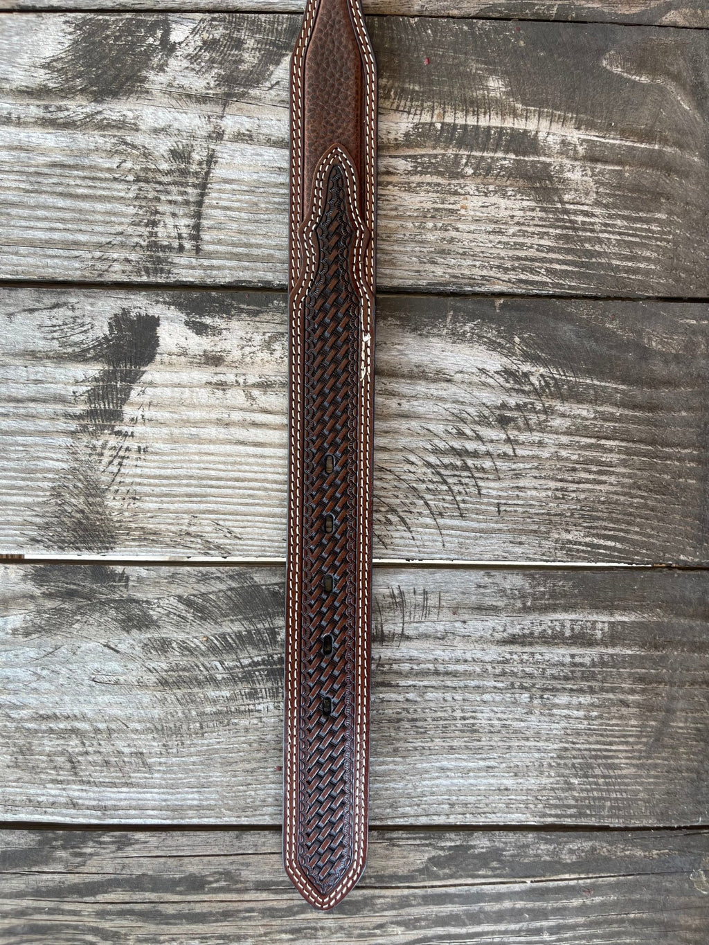 Men's Scalloped Star Concho Tooled Leather Belt